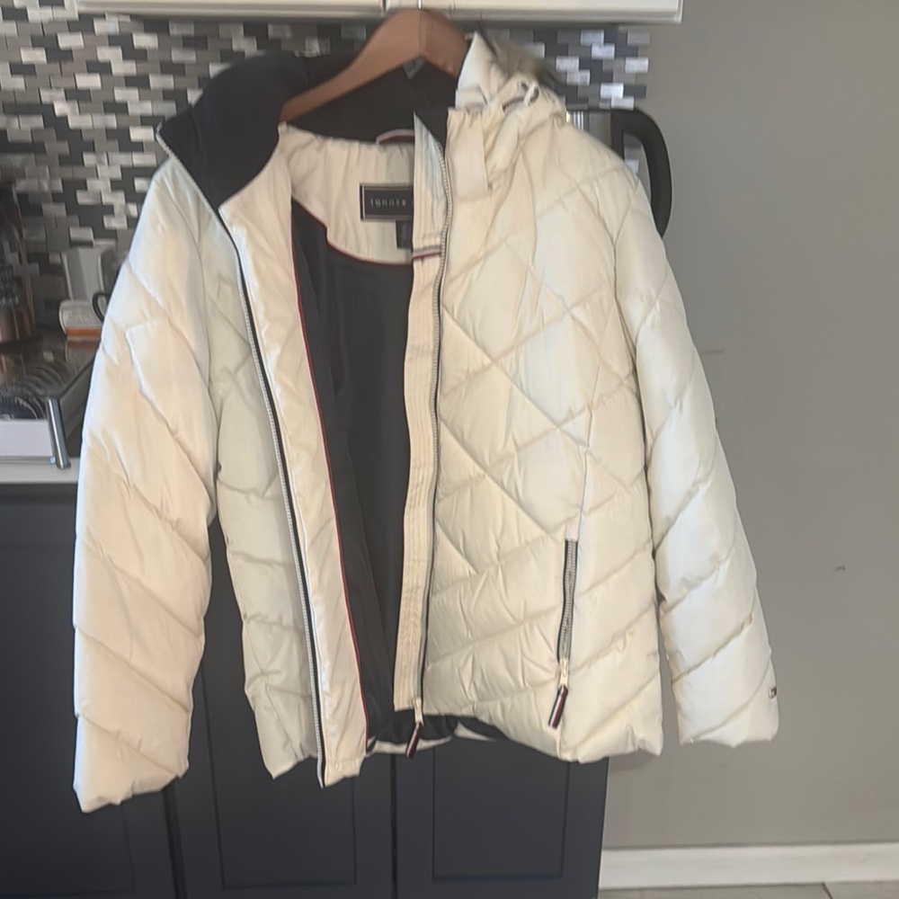 Tommy Hilfiger Women's White Quilted Jacket